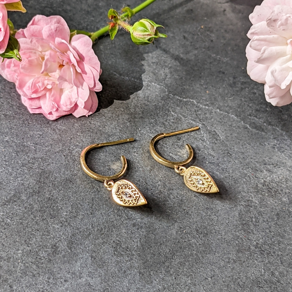 🦋LAST🦋 NWT Baizaar Dainty Petal Hoop Earrings